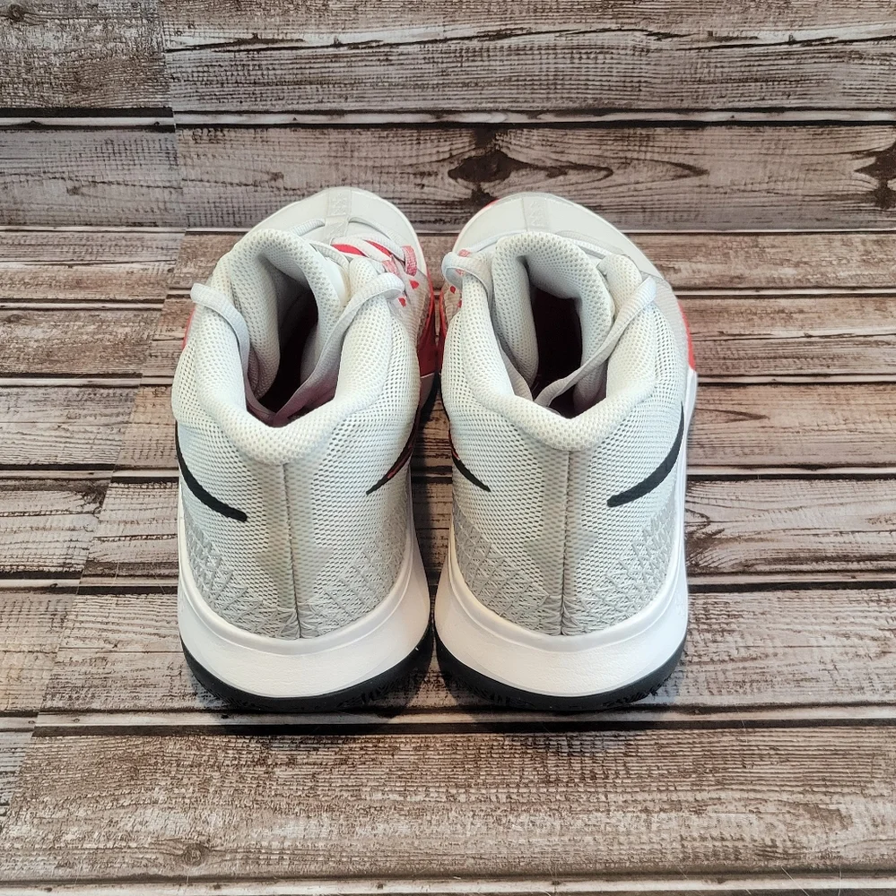 NEW Men's Nike‎ Kyrie Flytrap 6 Photon Dust University Red